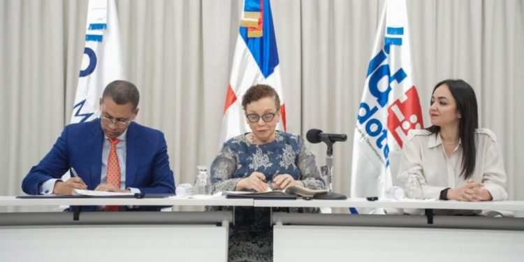 INDOTEL y Ministerio Público firman acuerdo para mejorar la seguridad y el control interno en el Sistema Penitenciario