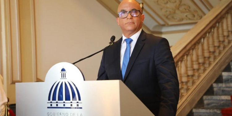 Homero Figueroa aclara equipo de prensa del presidente Abinader no es responsable de organización ni logística en eventos donde participa como invitado o cuando no son organizados por el Gobierno