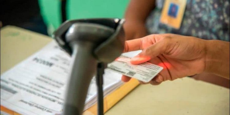 Ciudadanos tendrán una cédula vencida por más de un año