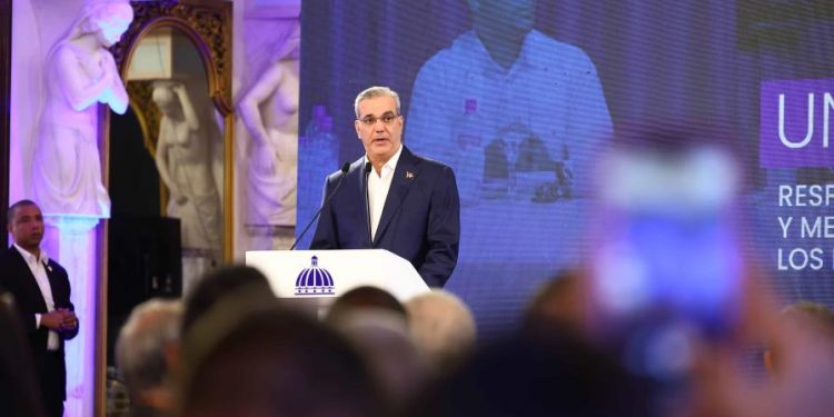 Abinader: "En este gobierno no habrá otra reforma constitucional"