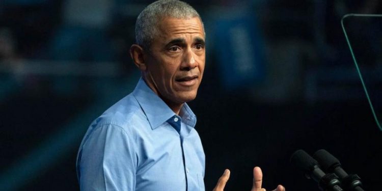 Barack Obama es visto cenando solo en medio de rumores sobre separación con Michelle