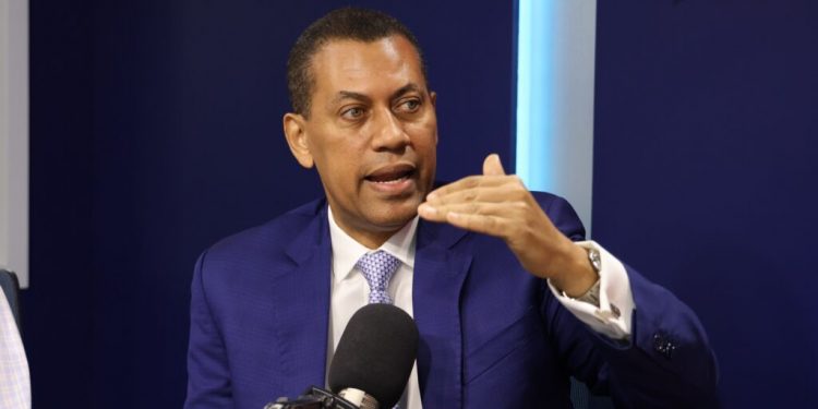 Indotel informa aumento de velocidad mínima de internet de banda ancha para beneficio de usuarios