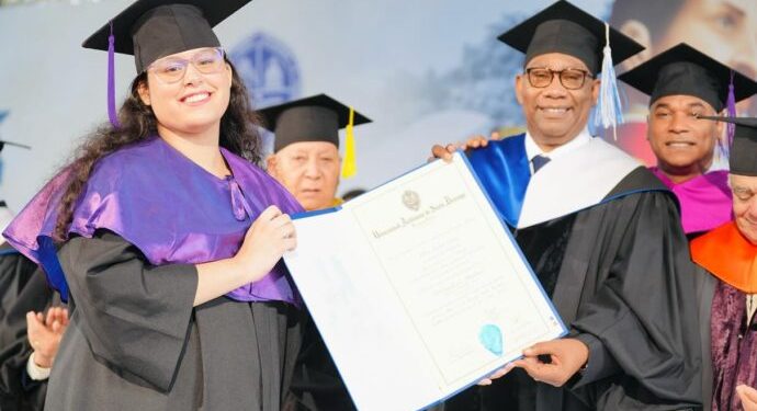 La UASD inviste 2,558 nuevos profesionales en diferentes áreas