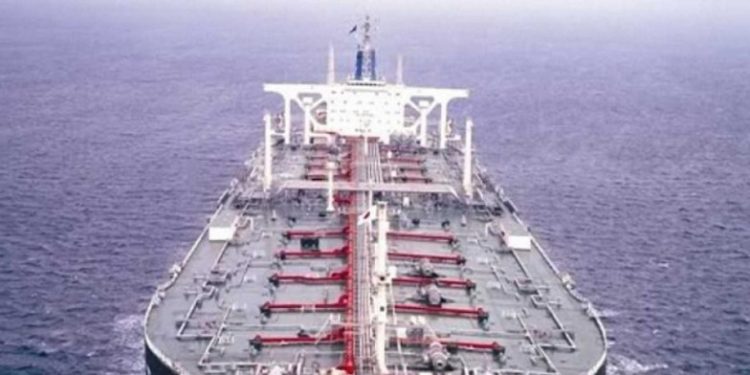 Llegó ayer al país un buque con más de 26 millones de galones de GLP