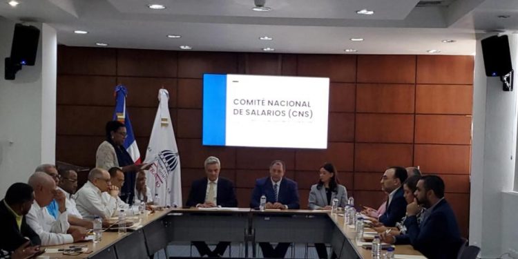 Comité Nacional de Salario comienza reunión para discutir aumento