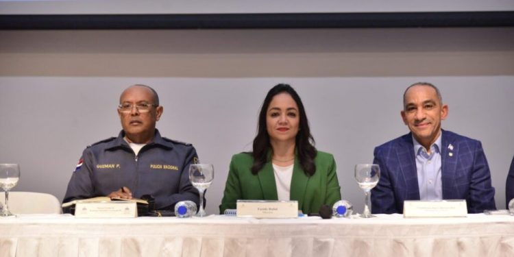 Interior y Policía y PN buscan apoyo gobiernos locales para reforzar seguridad ciudadana en municipios