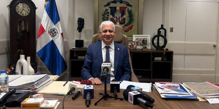 Abinader no propondrá hoy ante CNM candidato a procurador