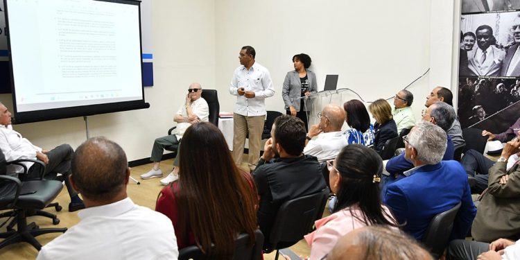 Inician ciclo de conferencias y paneles interactivos sobre el Impacto de las tierras raras en RD.