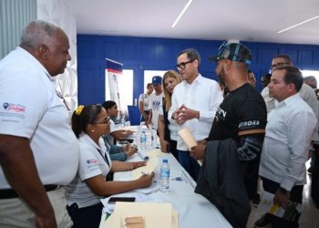 Eddy Olivares afirma ferias y jornadas de empleo fortalecen rol institucional del Ministerio de Trabajo