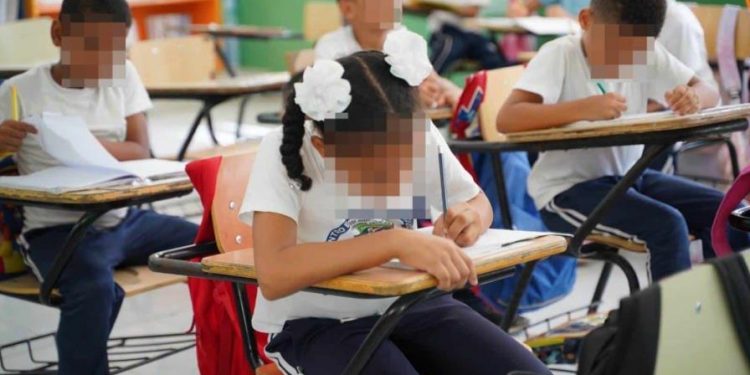 Informe IDEC: obligar a un estudiante a repetir un curso en primaria no mejora su aprendizaje