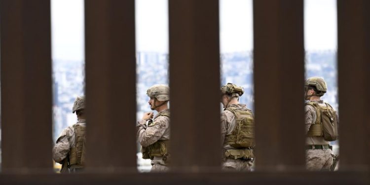 EE.UU. y México registraron 486,343 aprehensiones de migrantes de Triángulo Norte en 2024