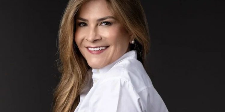 El III Torneo Nacional de Maxi Baloncesto con una Dedicatoria de Honor a Carolina Mejía también se jugara en Santiago.