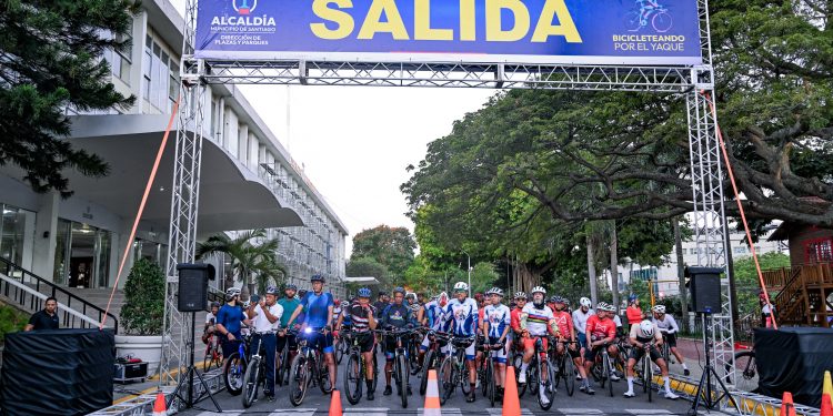 Alcaldía de Santiago realiza exitosa bicicletada “Bicicleteando por el Yaque"