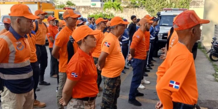 Defensa Civil en Santiago refuerza formación de voluntarios de cara a Semana Santa