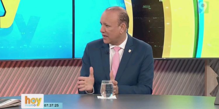 Ulises Rodríguez destaca grandes inversiones públicas y privadas en Santiago