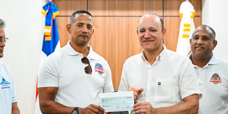 Alcaldía de Santiago aporta 5 millones de pesos al Torneo de Baloncesto Superior de Santiago