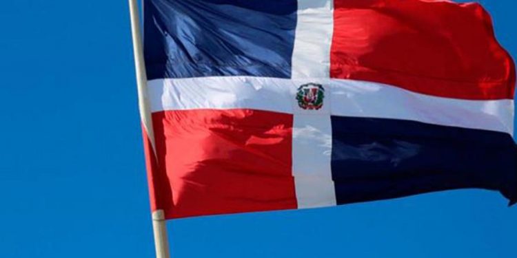 Los cubanos y los venezolanos encabezan la lista de naturalizados en el país