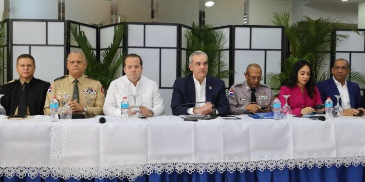 Presidente Abinader encabeza reunión de seguimiento al Plan de Seguridad Ciudadana