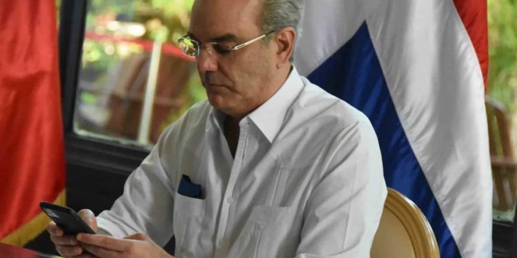 Líderes españoles llamaron al presidente Abinader para pedir perdón por video contra RD