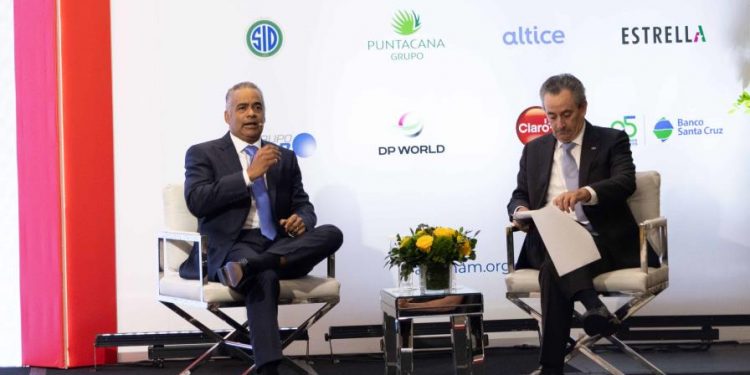 Ministro de Energía indica que valúan política minera para regular el sector