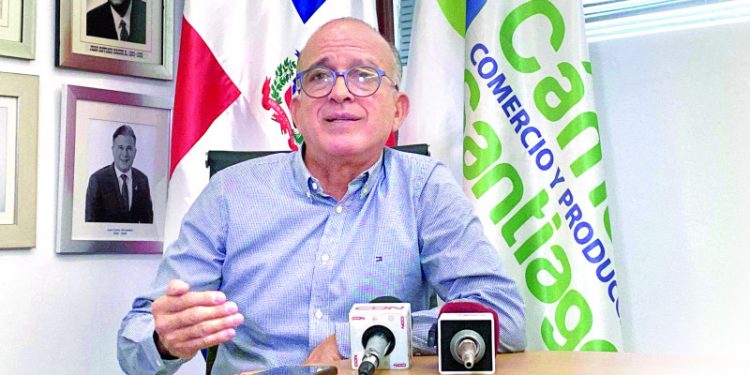Cámara de Comercio de Santiago dice aranceles impuestos por Trump son “oportunidad competitiva”