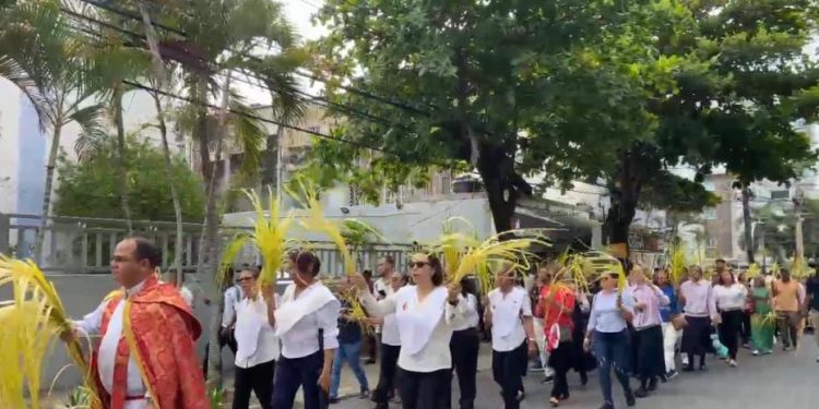 Sacerdote pide consuelo para víctimas del Jet Set y hace un llamado a la reflexión