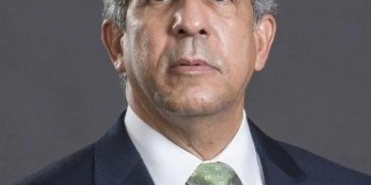 Antonio Espaillat no ha transferido sus bienes, dice abogado