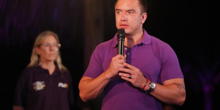 Noboa: "Esta victoria ha sido histórica, no queda ninguna duda de quién es el ganador"