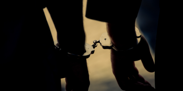 Arrestan a un dominicano por transportar a seis haitianos indocumentados en Mao