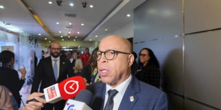 Alfredo Pacheco destaca oportunidades para la República Dominicana ante nuevos aranceles de EE.UU.