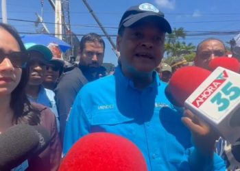 A más de 12 horas del derrumbe en Jet Set, director del COE asegura aún se pueden encontrar sobrevivientes