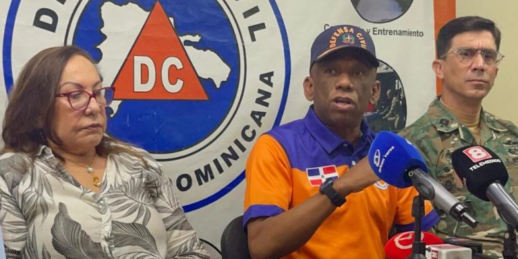 Autoridades cierran 13 balnearios de Santiago por la Semana Santa