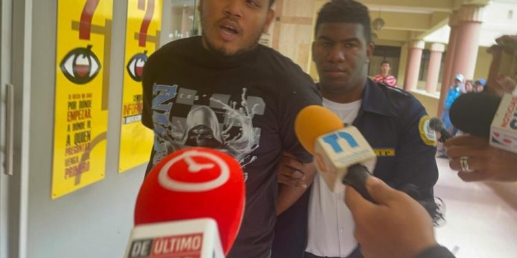 Dictan tres meses de prisión preventiva contra hombre acusado de asesinar una venezolana en Santiago