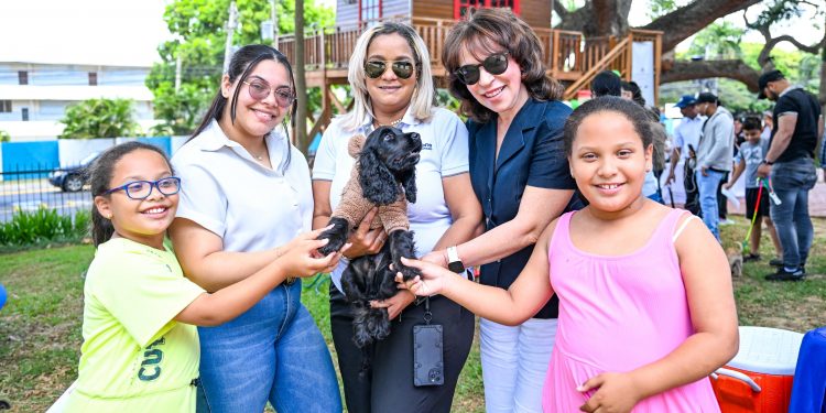 Alcaldía de Santiago Realiza con Éxito la 2da Feria de Adopción de Perritos