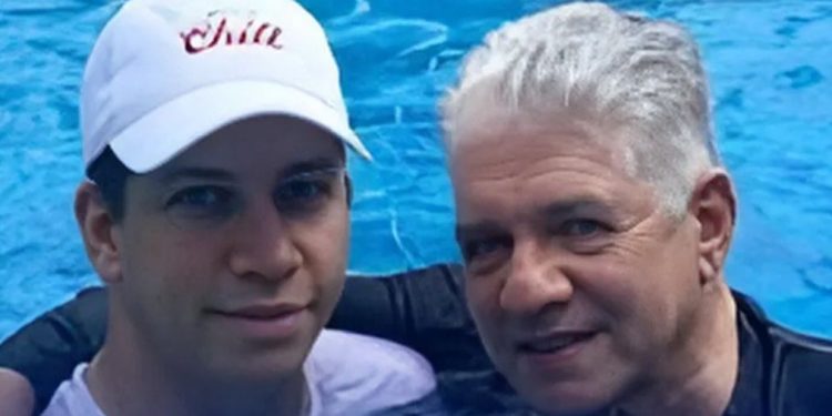 Hijo de Eduardo Estrella y su esposa se encuentran bajo los escombros del Jet Set