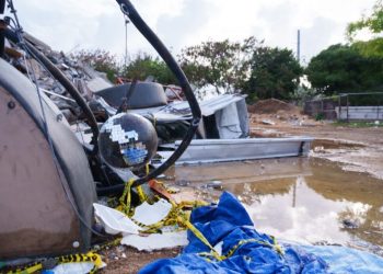 Escombros del Jet Set son trasladados a la Feria Ganadera para peritajes