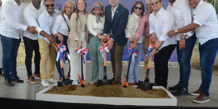 Alcaldía de Santiago inicia construcción de casa club en Vista Linda con inversión de RD$12 millones