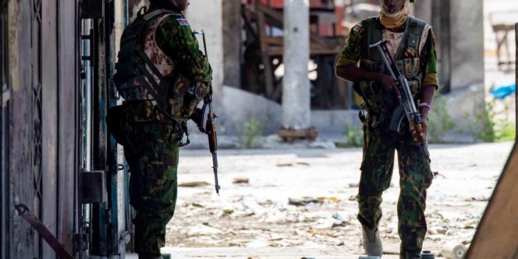 Matan a tres soldados haitianos que enfrentaban a pandillas en las afueras de Puerto Príncipe