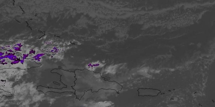 Este martes continuarán las lluvias por la incidencia de una vaguada