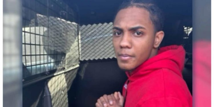 Deportan a dominicano de la "vuelta por México" acusado de narcotráfico y de golpear a un policía