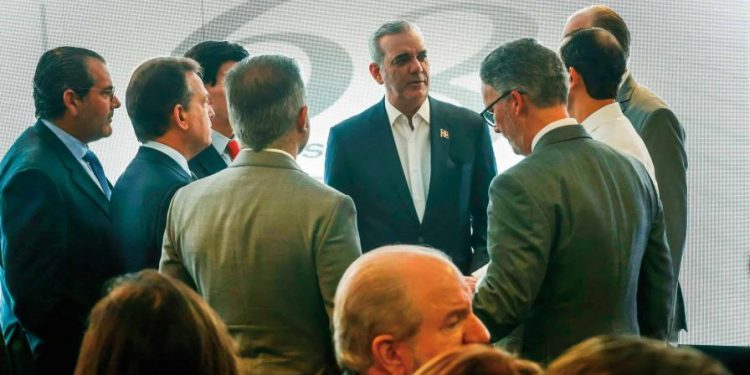 Gobierno evalúa el impacto de los aranceles en el país