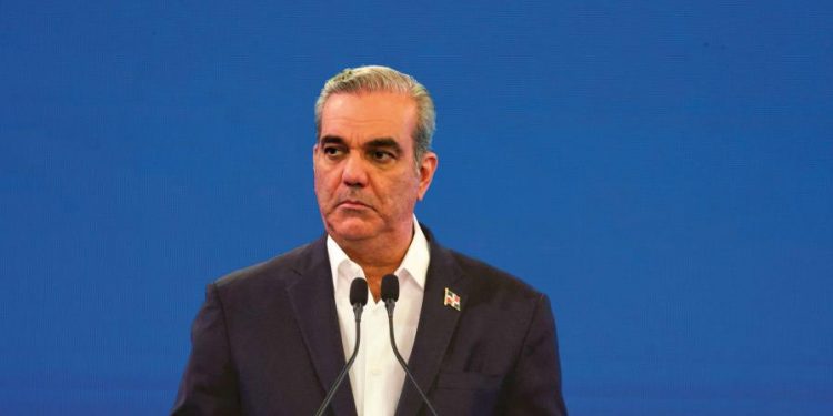 Luis Abinader reconoce que la tragedia del Jet Set tocó a todos en el país