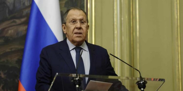El canciller Lavrov vendrá a la apertura de la embajada rusa