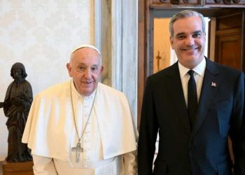 Abinader reconoce legado en favor de la paz y la promoción de los derechos humanos del papa