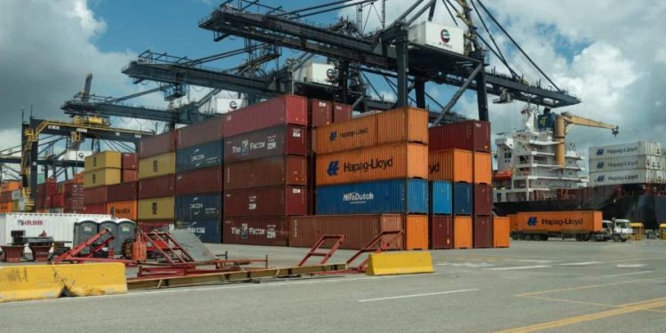 El tema arancelario genera tensión entre Estados Unidos y RD