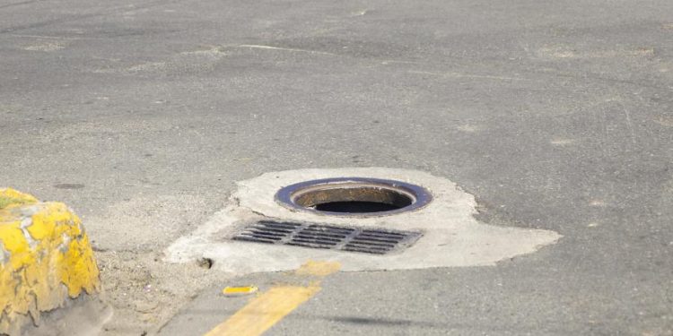 El robo de tapas de alcantarillas: el crimen de unos pocos que pone a todos en peligro