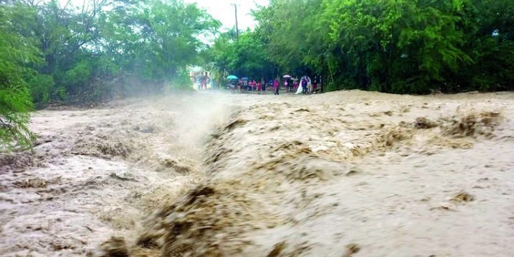 Lluvias causan estragos en varias provincias del país