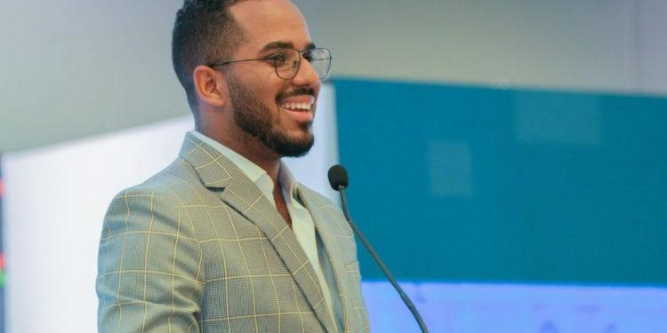 Rector del ITLA destaca inversión estatal de RD$15.8 millones en becas a jóvenes de escasos recursos