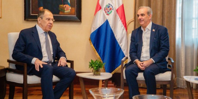Abinader y Lavrov abordan fortalecimiento de relaciones entre RD y Rusia