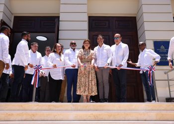 Vicepresidenta Raquel Peña inaugura obras de revalorización en el Centro Histórico de Santiago